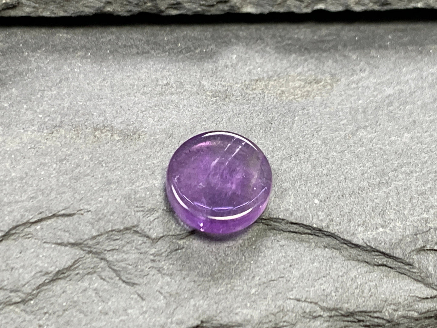 Flat Amethyst round 8mm, 10mm, 12mm cabochon - Calibrated cabochons