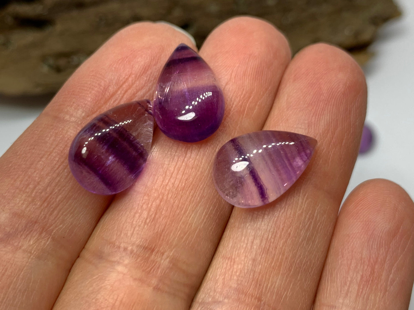Purple Fluorite pear 10x15mm Cabochon - Calibrated cabochons