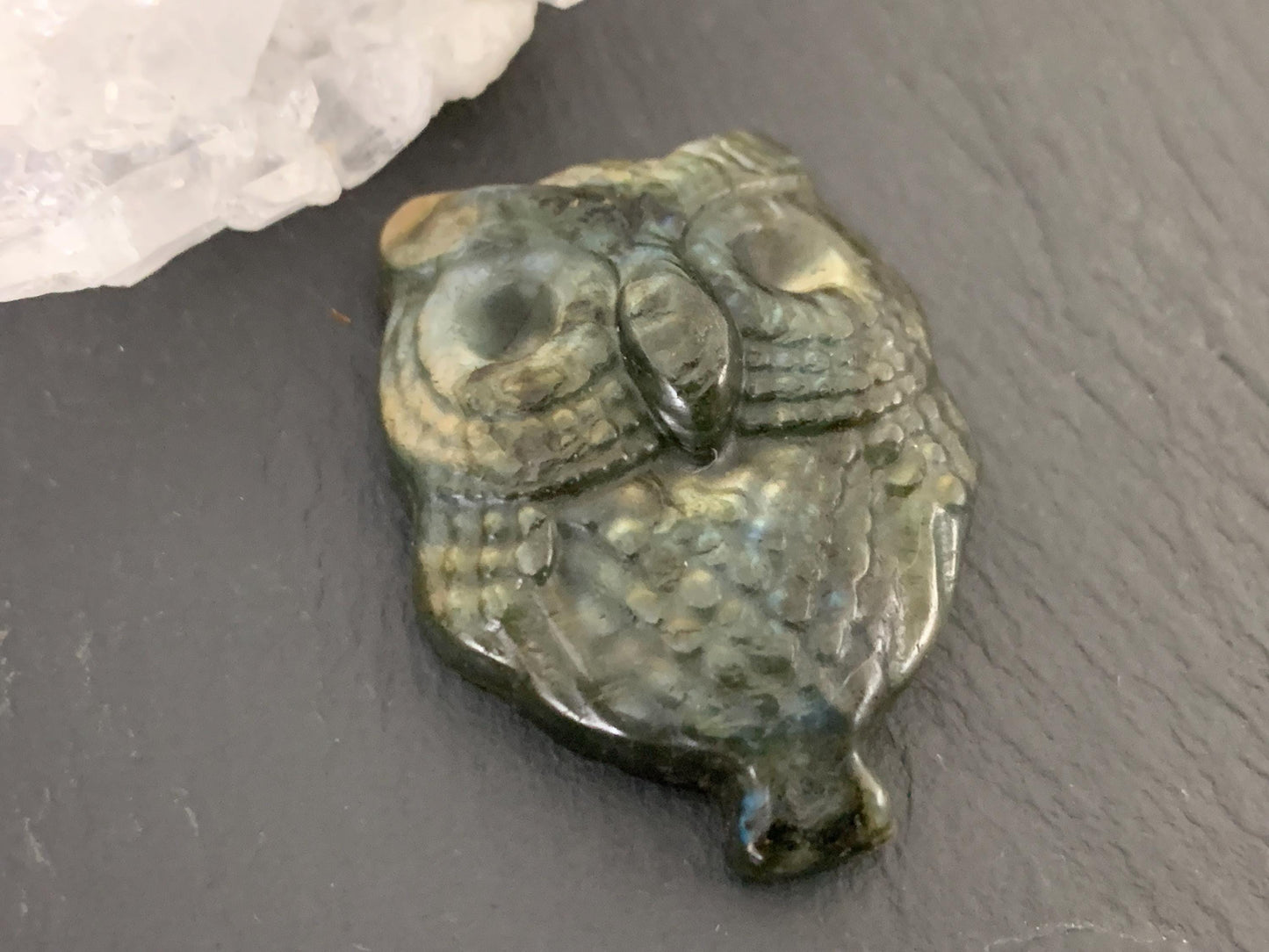 Labradorite owl 28x36mm cabochon carving
