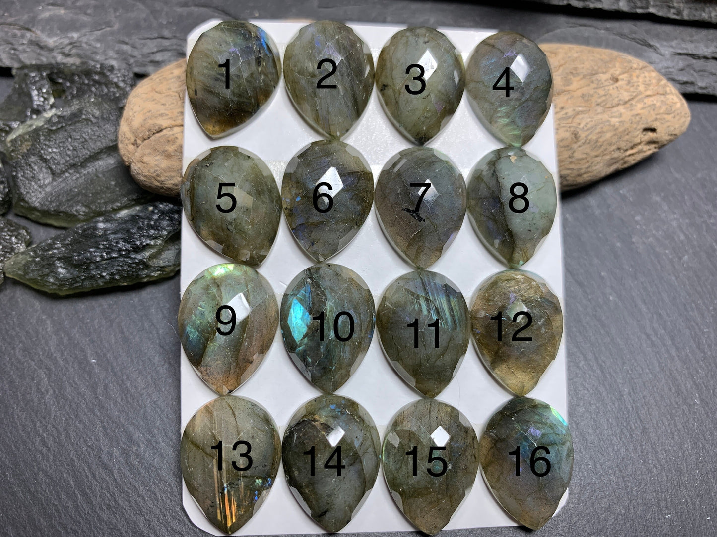 Faceted Labradorite pear 15x20mm cabochon - Calibrated Cabochons
