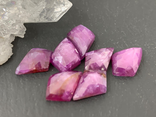 Damaged- discounted faceted Silky Star Sapphire kite 8x12mm cabochon/ lot 7 pieces