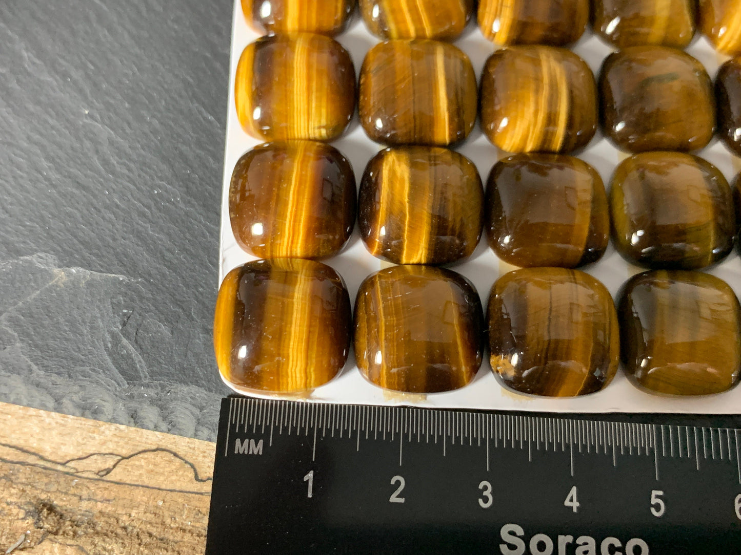 Tiger Eye square cushion 16mm cabochon - Calibrated cabochons