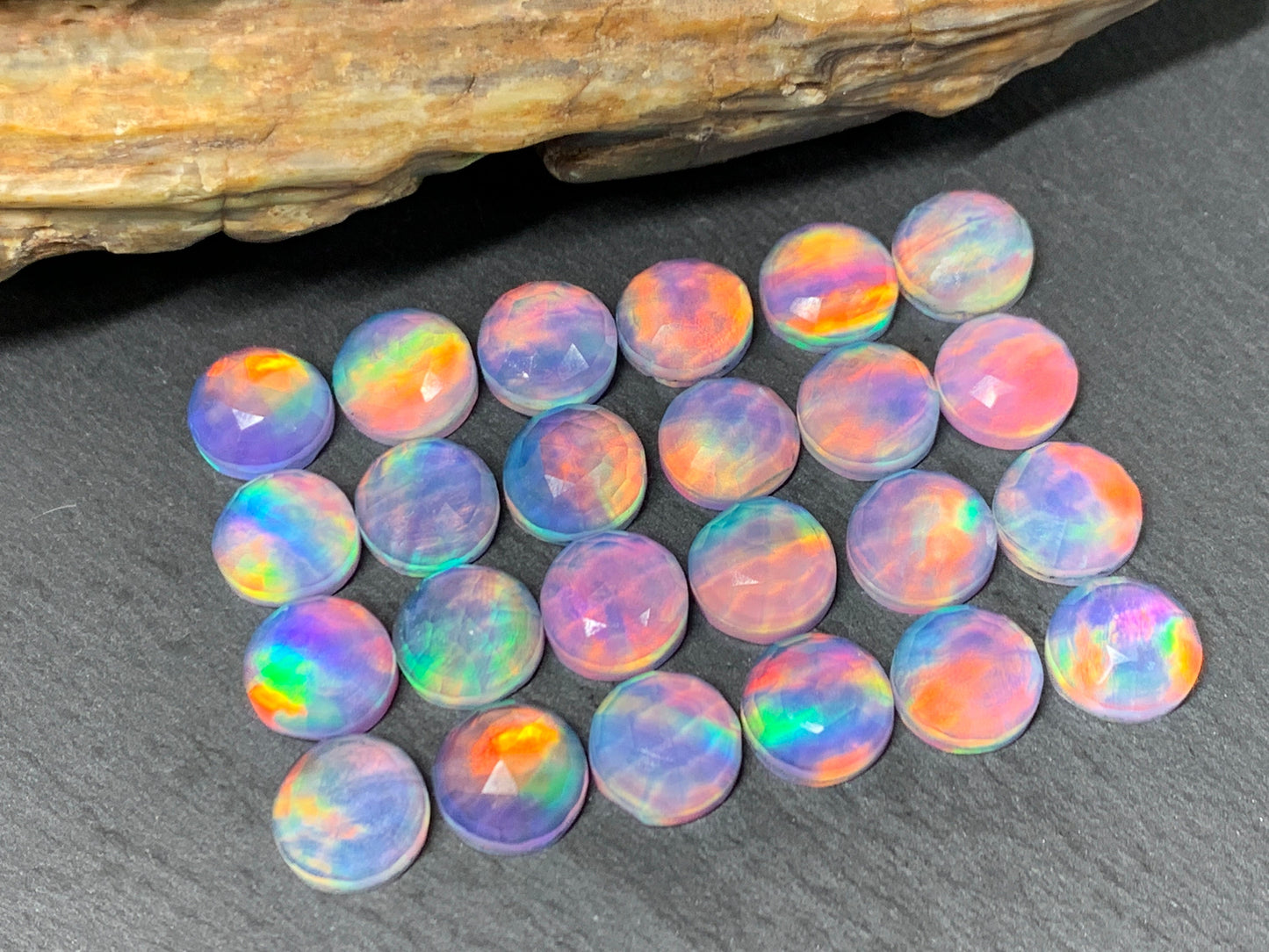 Faceted Aurora Opal round 10mm cabochon - Doublet cabochons