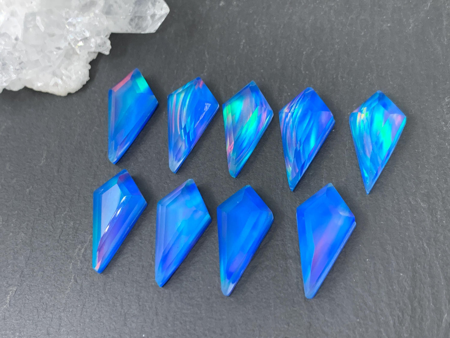 Faceted Aurora Opal kite 10x20mm cabochon - Doublet cabochons
