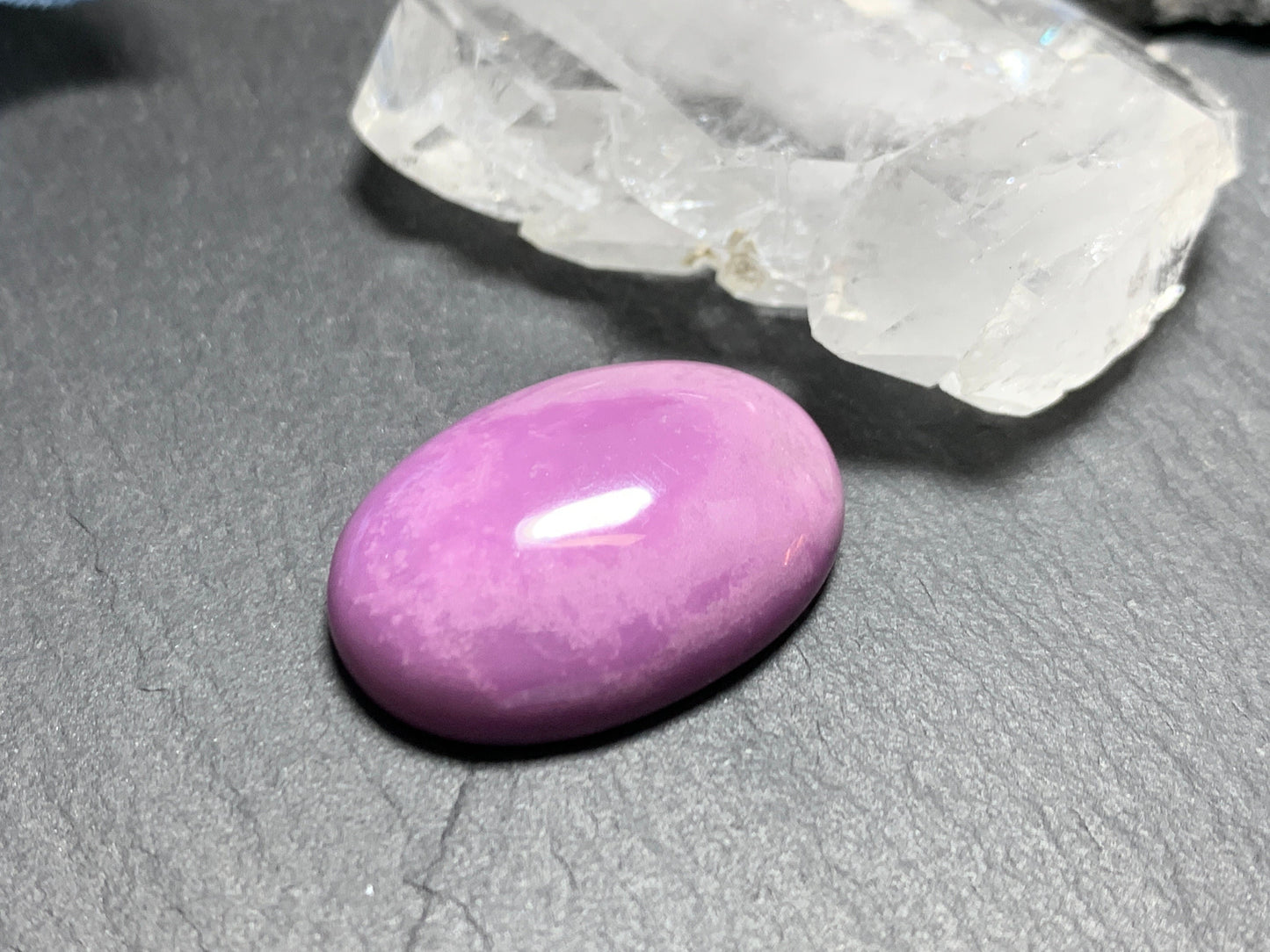 Phosphosiderite 18x25mm cabochon - Calibrated cabochons