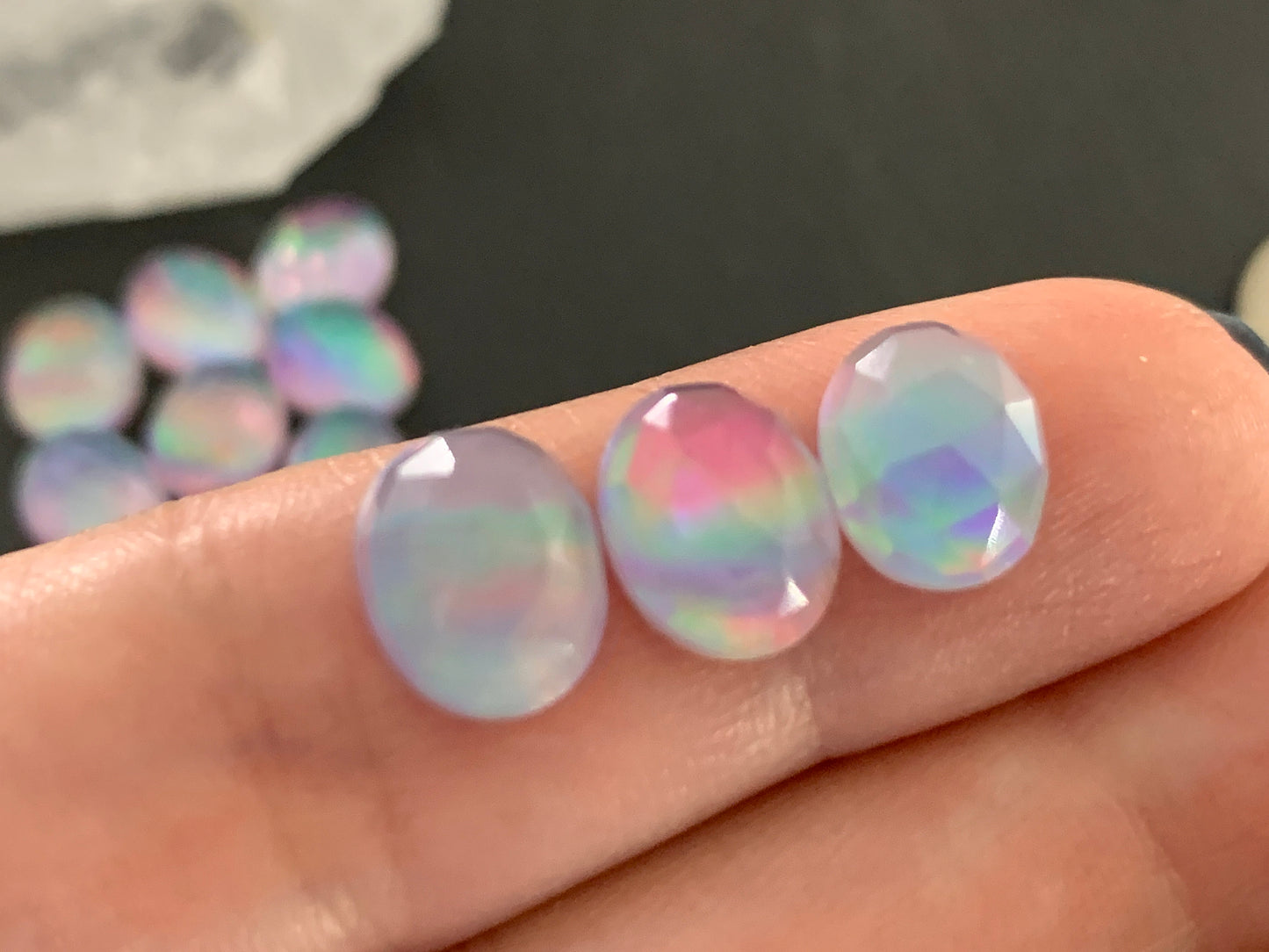 Faceted Aurora Opal oval 8x10mm cabochon - Doublet cabochons