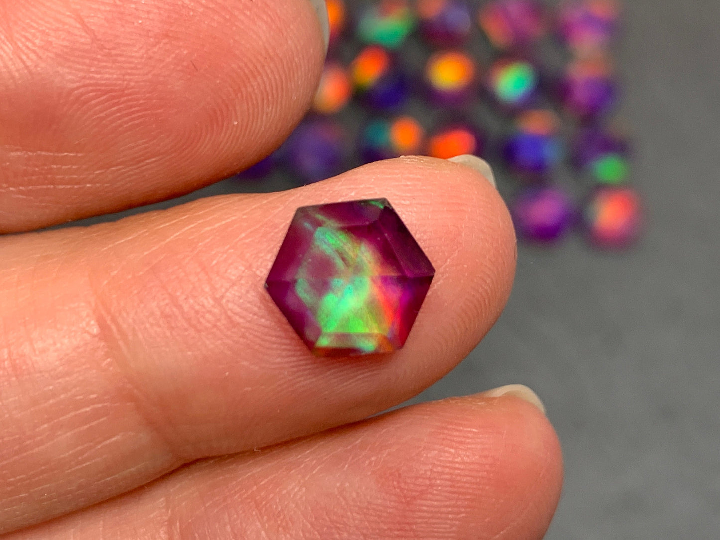 Faceted Aurora Opal hexagon 8mm cabochon - Doublet cabochon