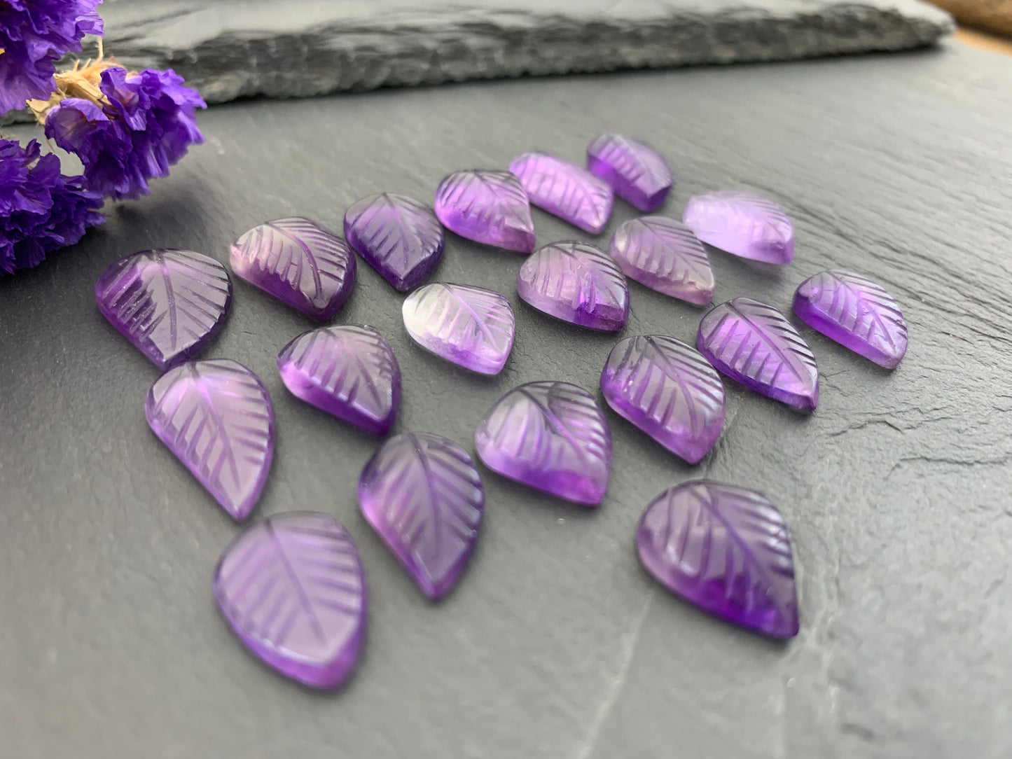 Amethyst leaf cabochon - Carved Amethyst