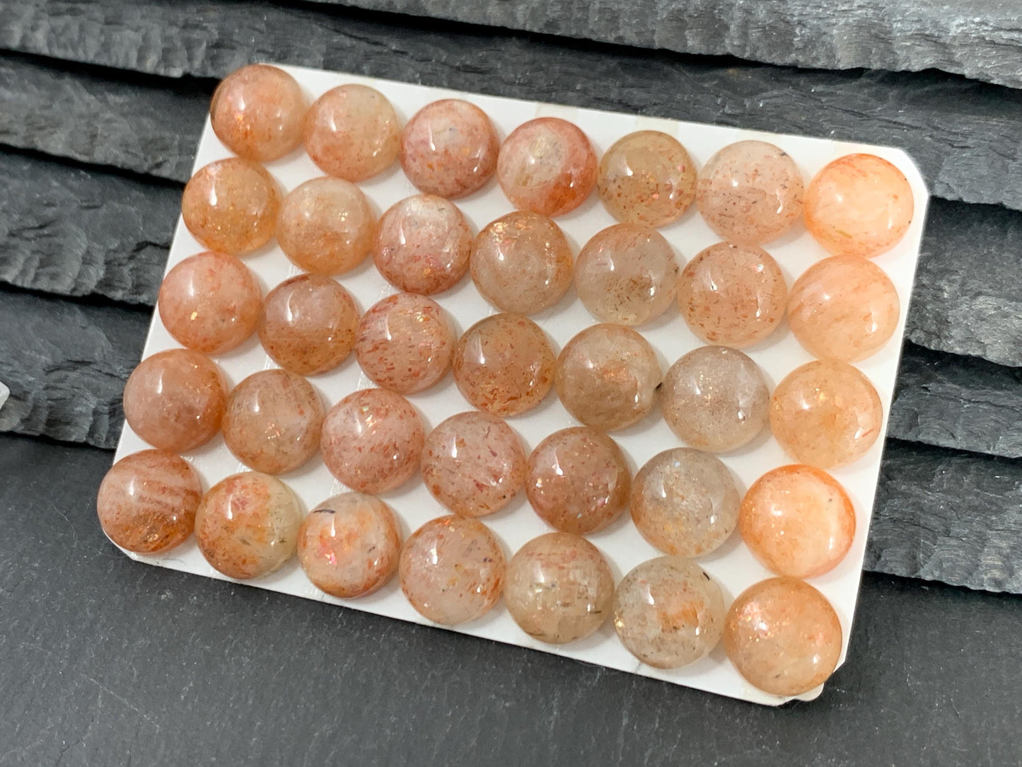 Sunstone round 10mm cabochon - Calibrated cabochon