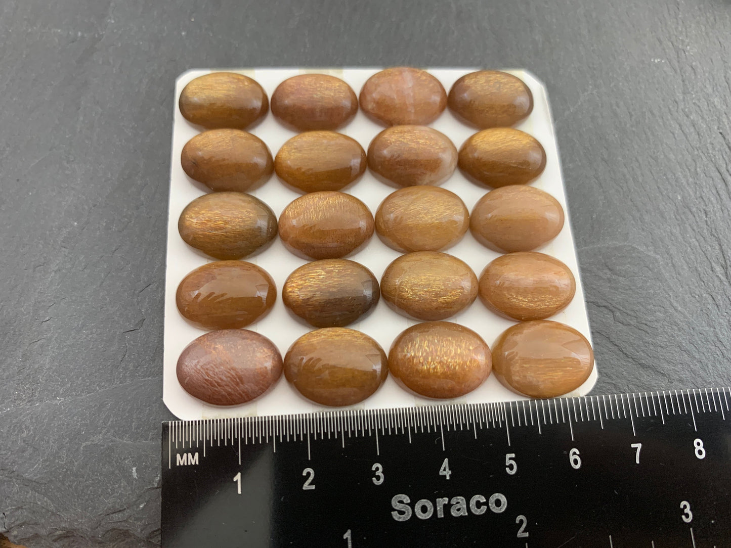 GoldSand Sunstone oval 12x16mm cabochon