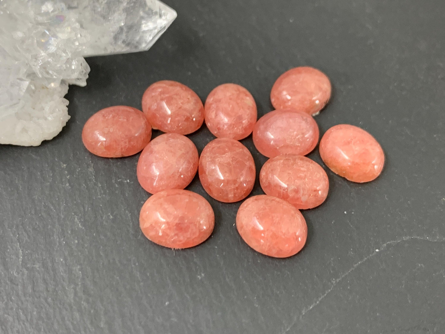 Rhodochrosite oval 8x10mm Cabochon - Calibrated cabochons