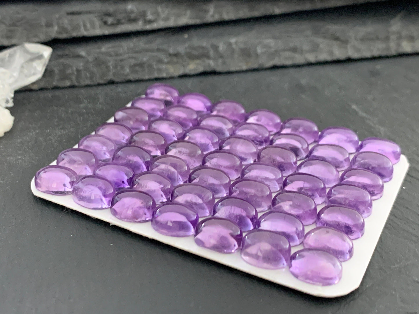 Amethyst oval 7x9mm cabochon - Calibrated cabochons