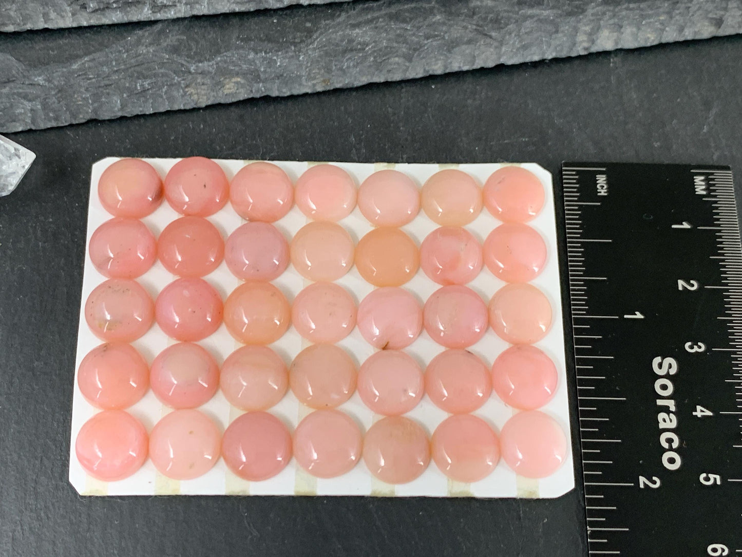 Pink Opal round 10mm cabochon - Calibrated cabochons