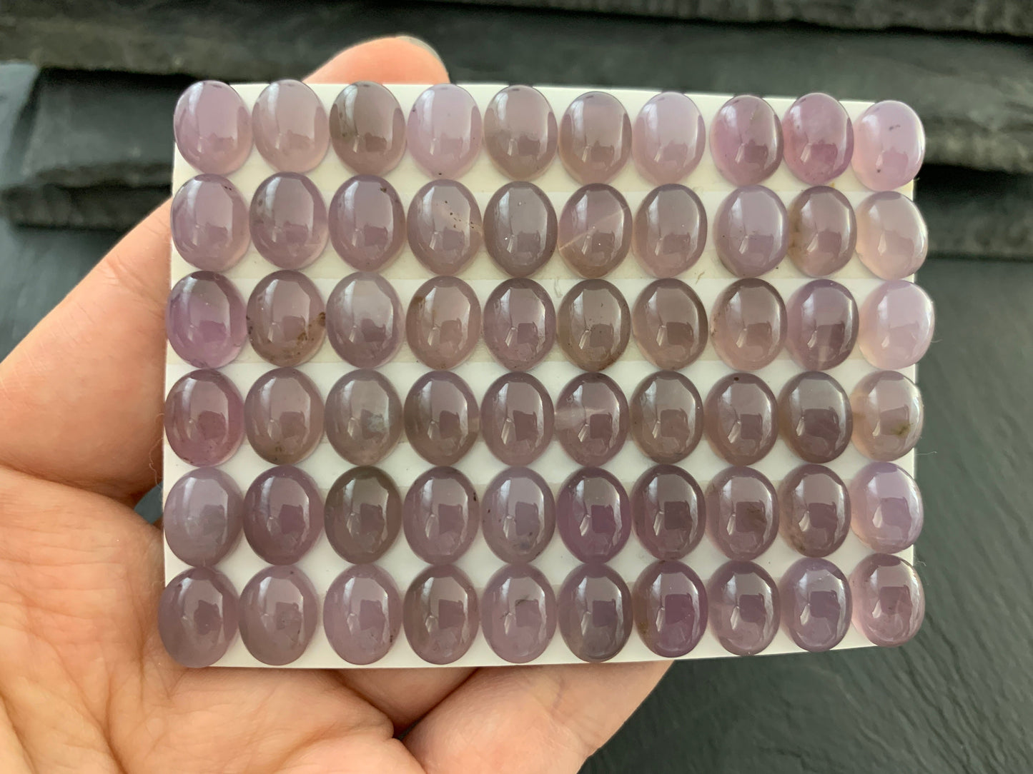 Purple Chalcedony oval 8x10mm cabochon - Calibrated cabochons