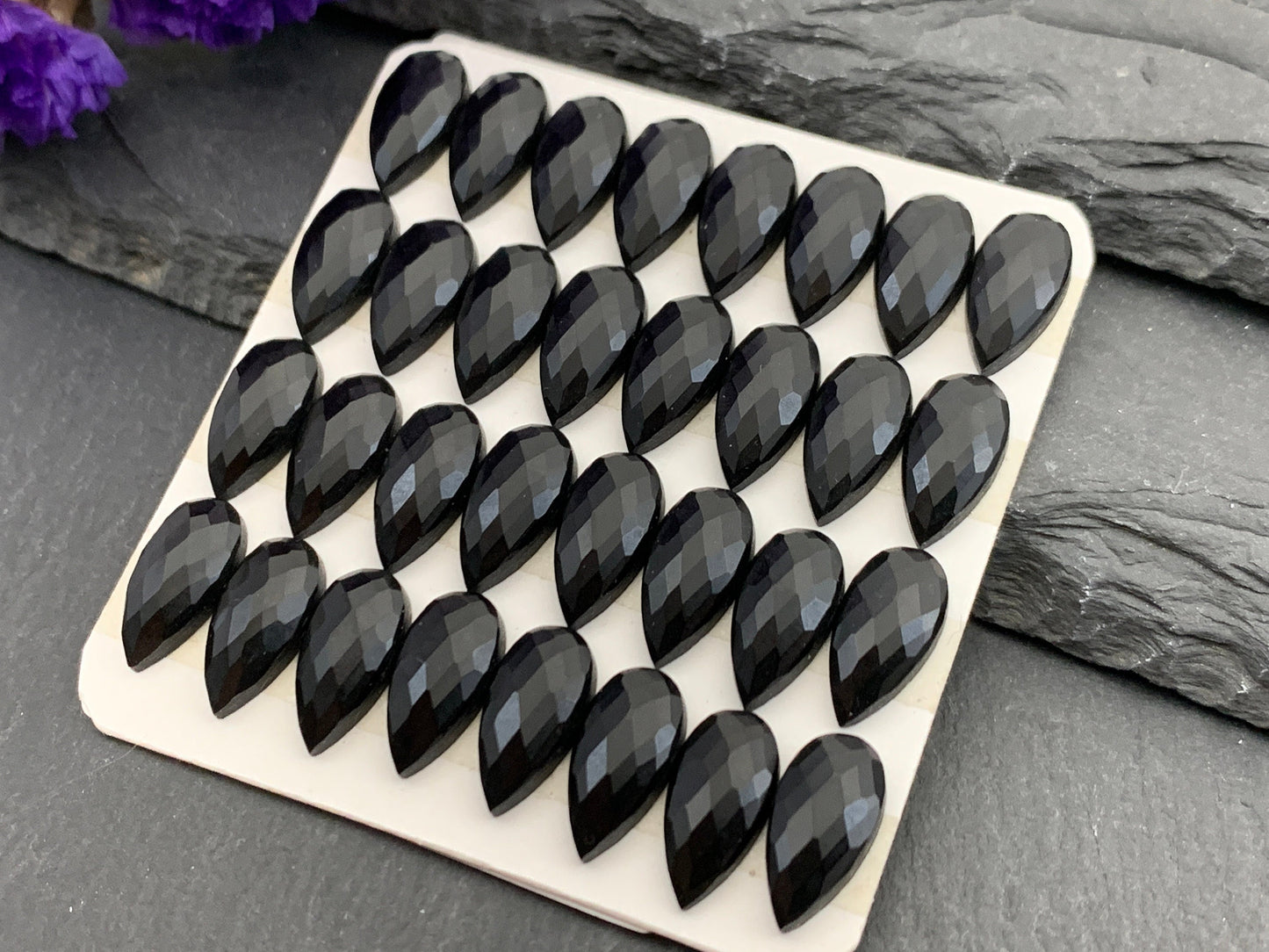 Faceted Jet pear 6x12mm cabochon - Calibrated cabochons