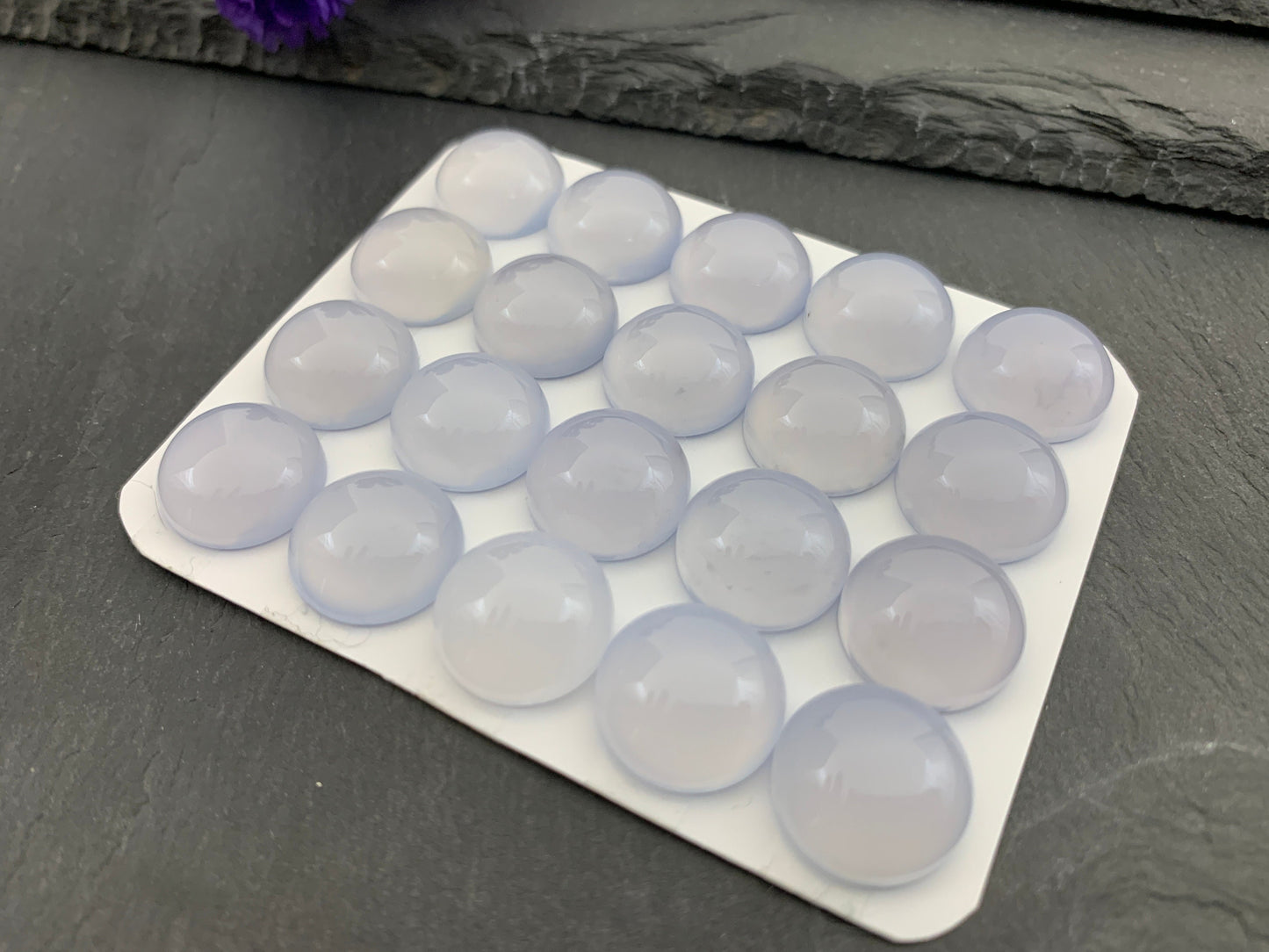 Blue Chalcedony round 15mm cabochon - Calibrated cabochons