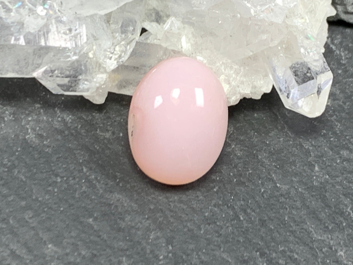 Pink Opal oval 8x10mm cabochon - Calibrated cabochons