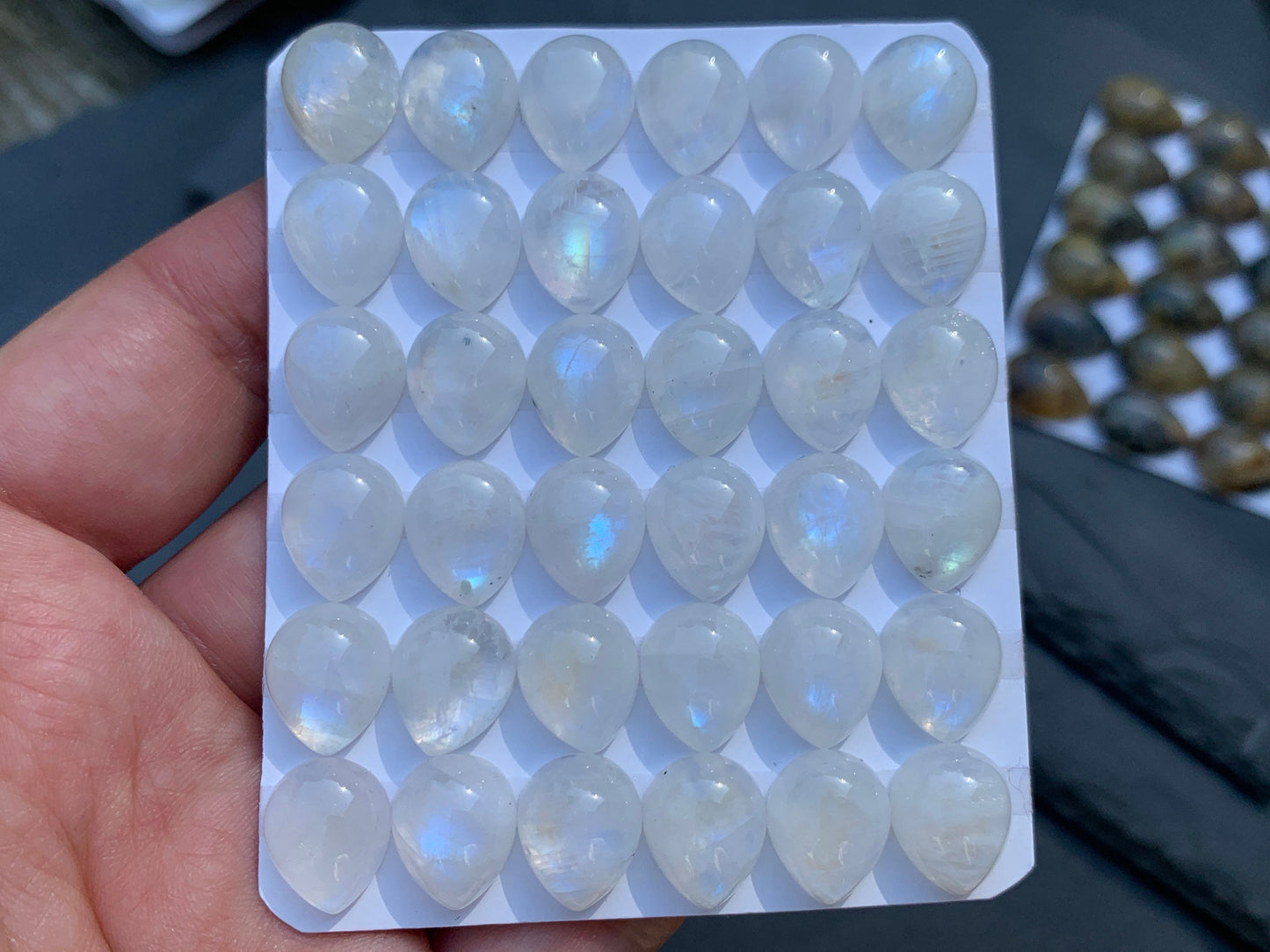 Rainbow Moonstone pear 10x12mm cabochon - Calibrated cabochons