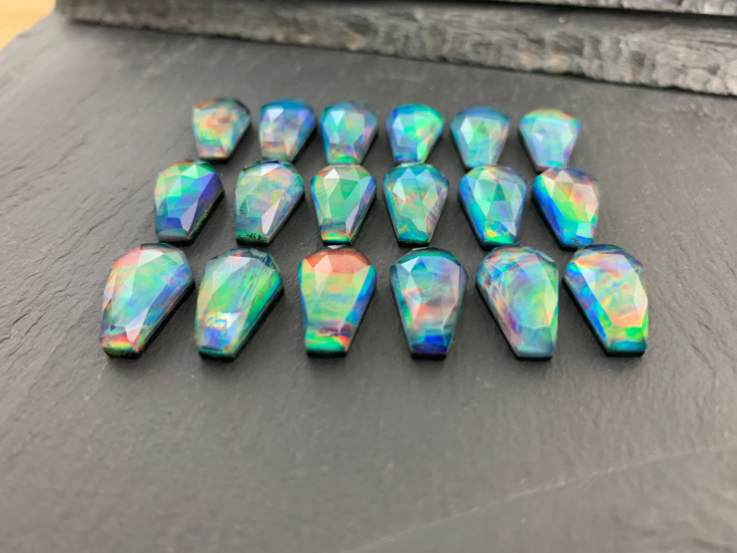 Faceted Aurora Opal coffin 10x16mm cabochon - Doublet cabochons