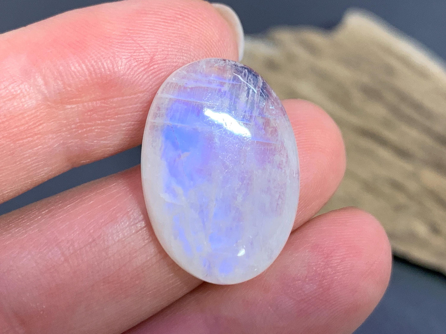 Rainbow Moonstone cabochon 24x17x5mm
