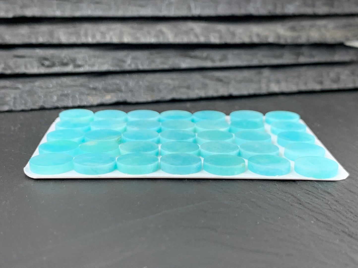 Flat Amazonite round 10mm cabochon - Calibrated cabochons