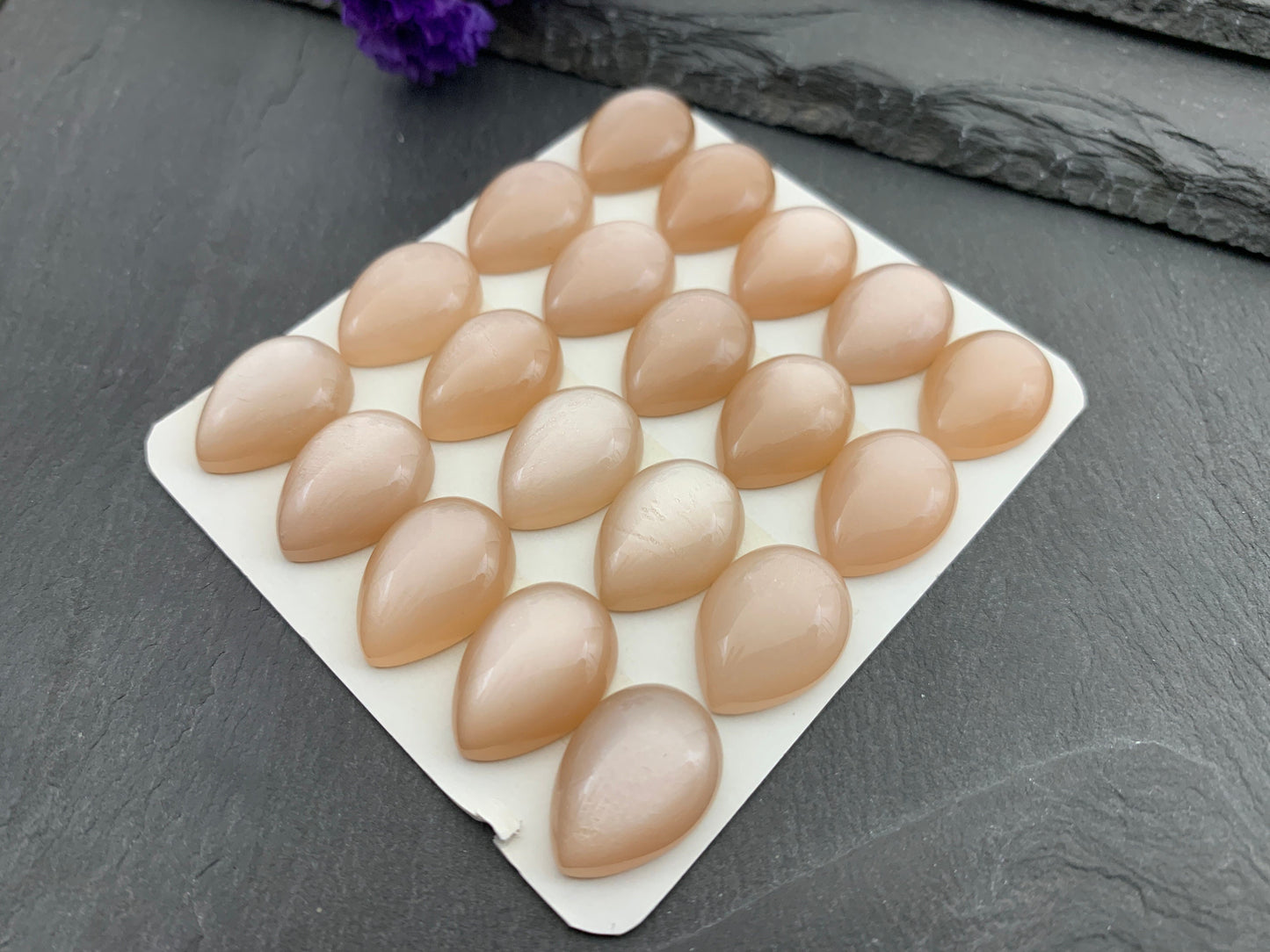 Peach Moonstone pear 13x18mm Cabochon - Calibrated cabochons