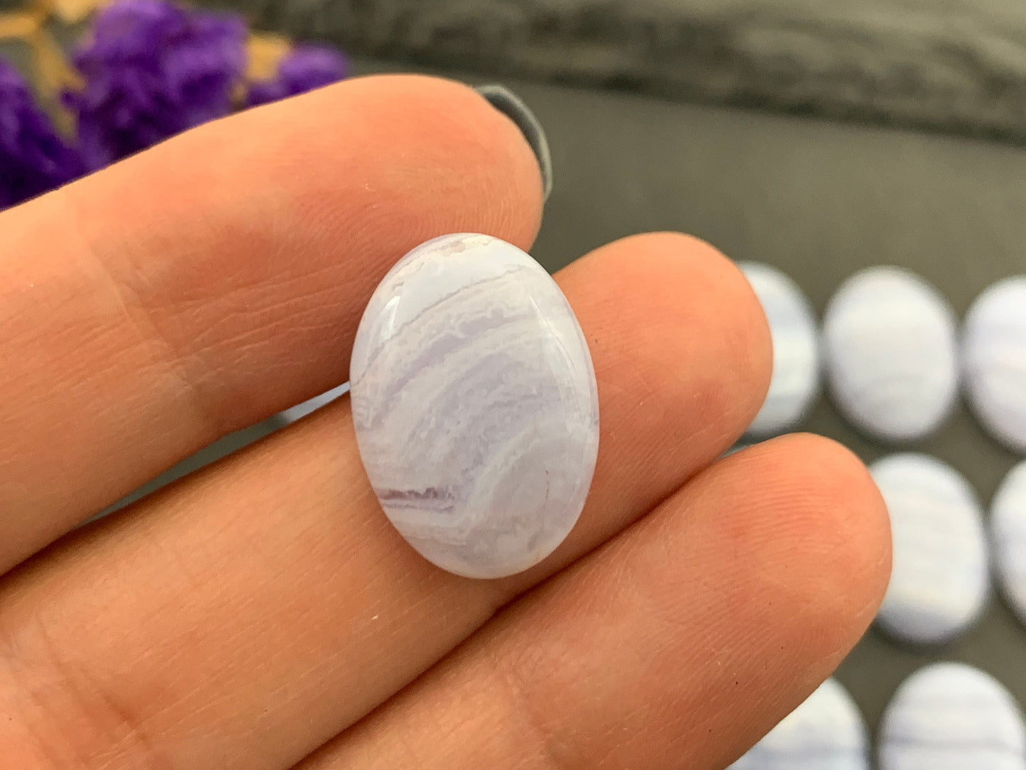 Blue Lace Agate oval 13x18mm cabochon - Calibrated cabochons