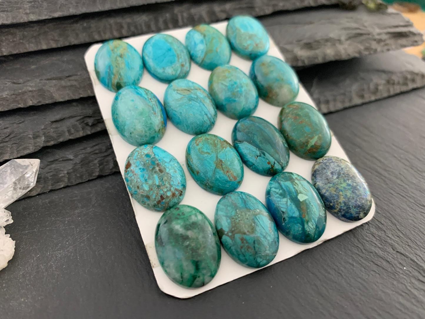 Opaline oval 15x20mm cabochon - Calibrated cabochons