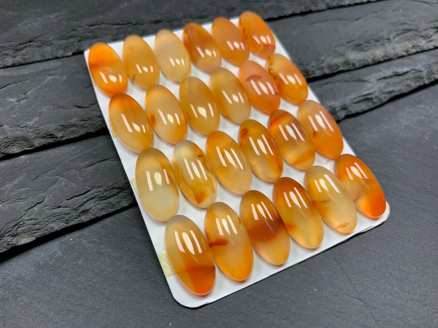 Carnelian oval 10x20mm cabochon - Calibrated cabochons