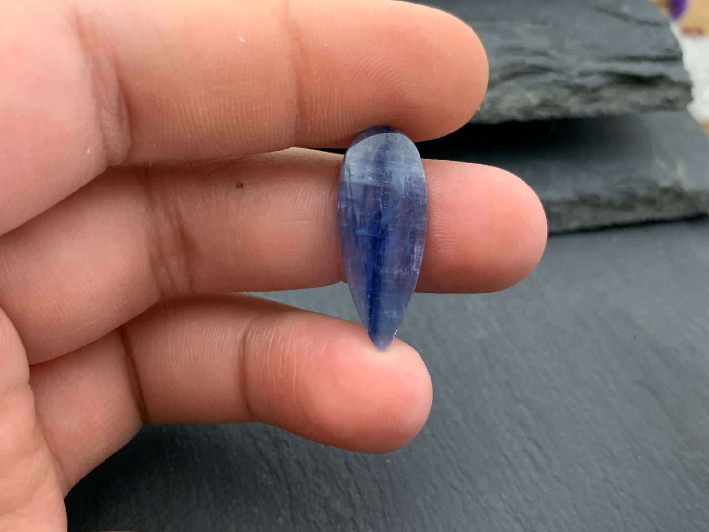 Kyanite pear 10x25mm Cabochon - Calibrated cabochons