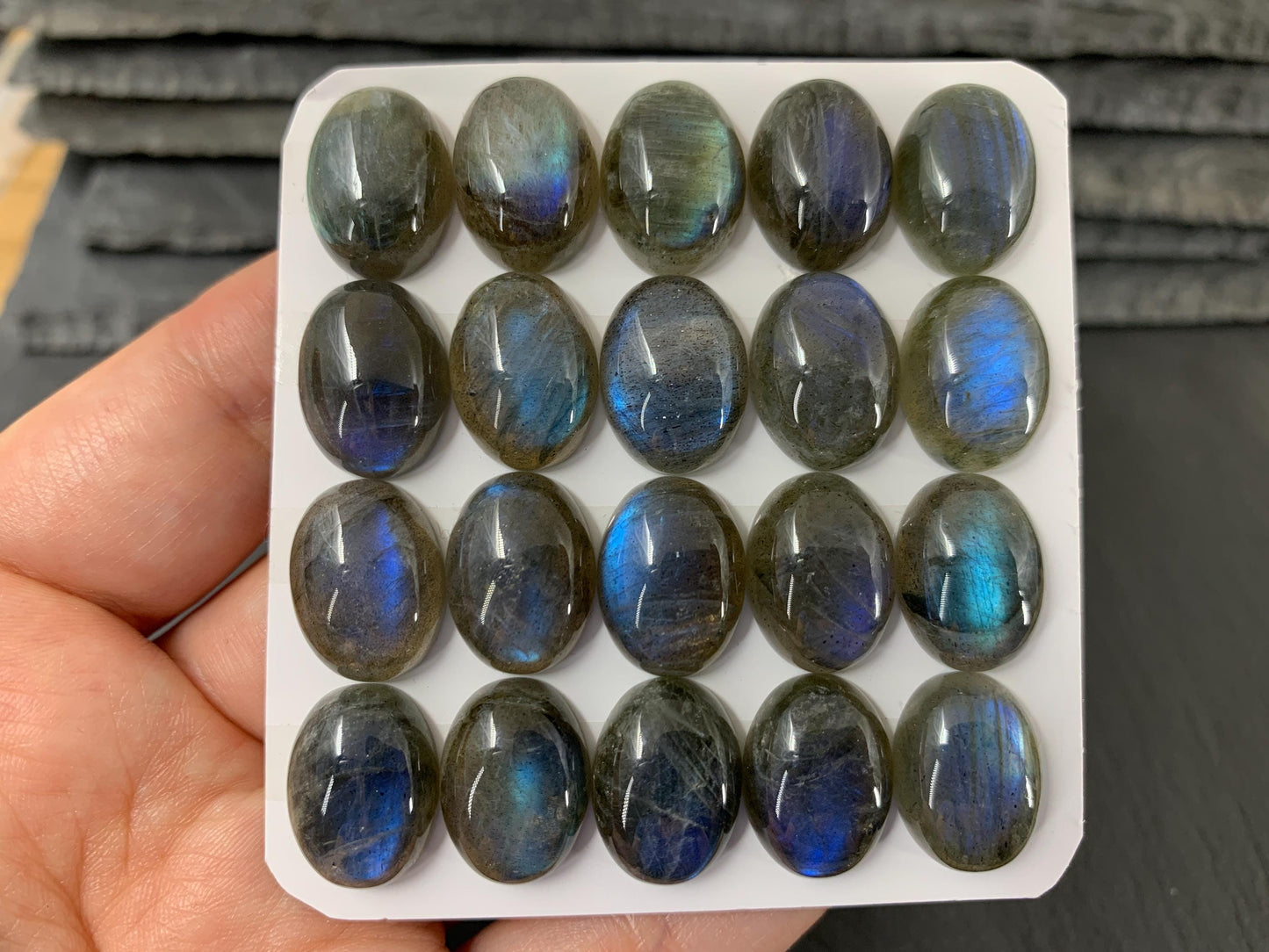 Labradorite oval 12x16mm cabochon - Calibrated cabochon