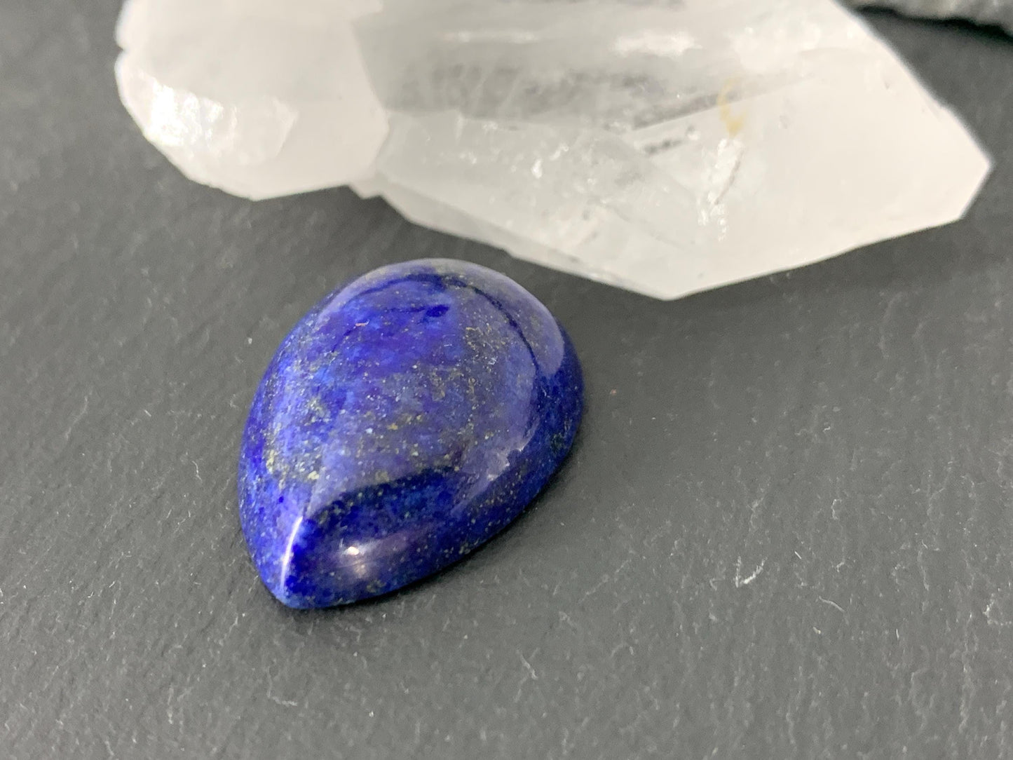 Lapis Lazuli pear 18x25mm cabochon