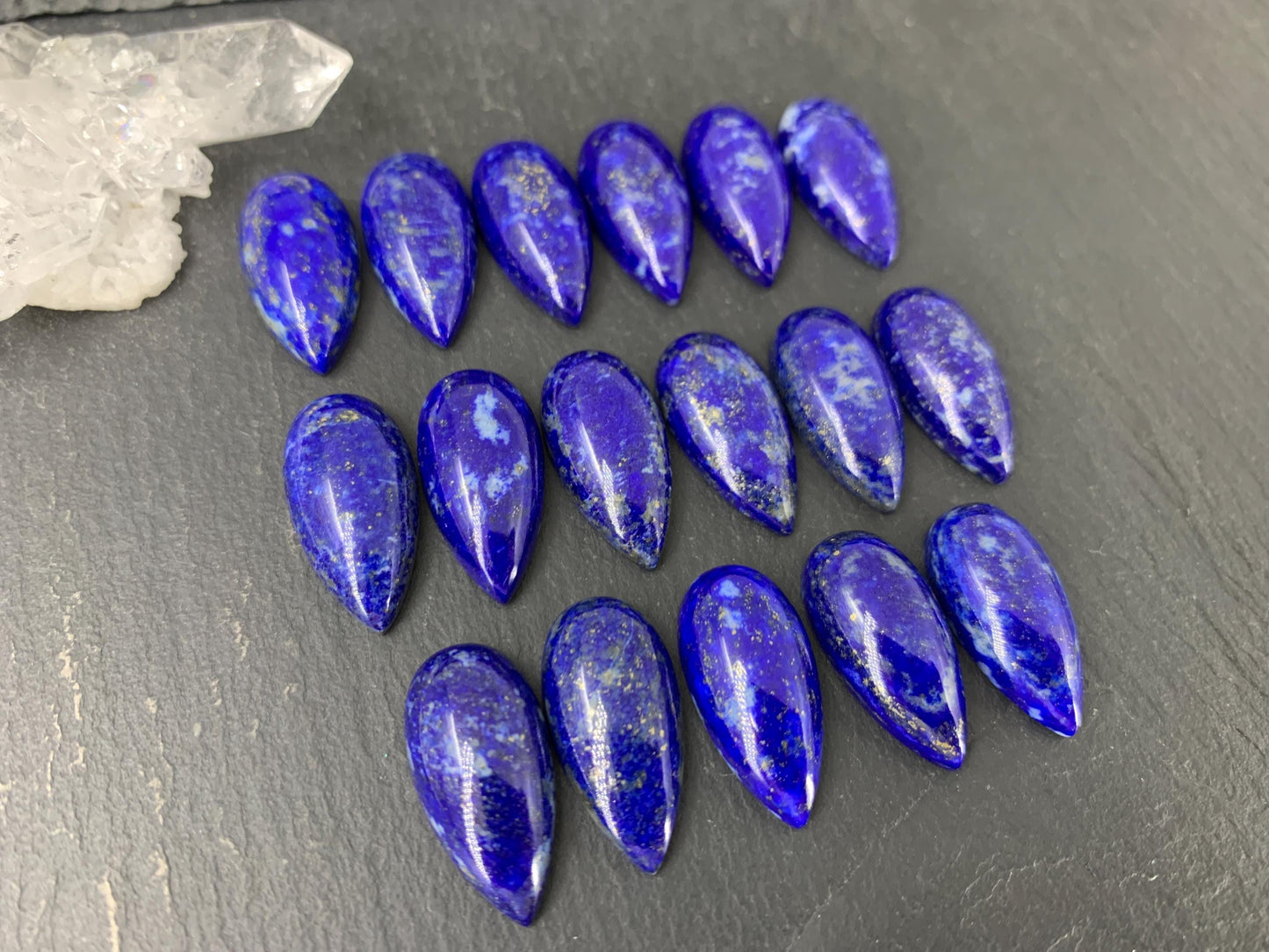 Lapis Lazuli pear 10x20mm cabochon