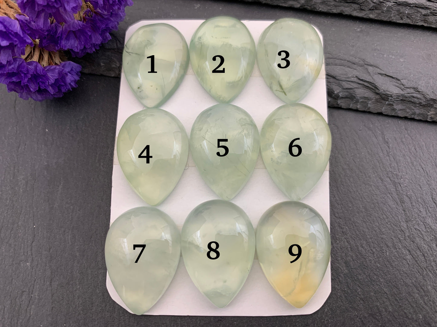 Prehnite pear 18x25mm cabochon - Calibrated cabochons