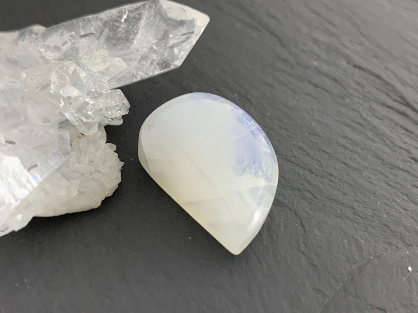 Rainbow Moonstone 21x13x8mm cabochon