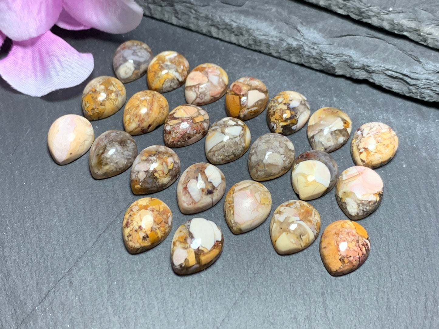 Brecciated Mookaite cabochon 12x16mm- Calibrated cabochons