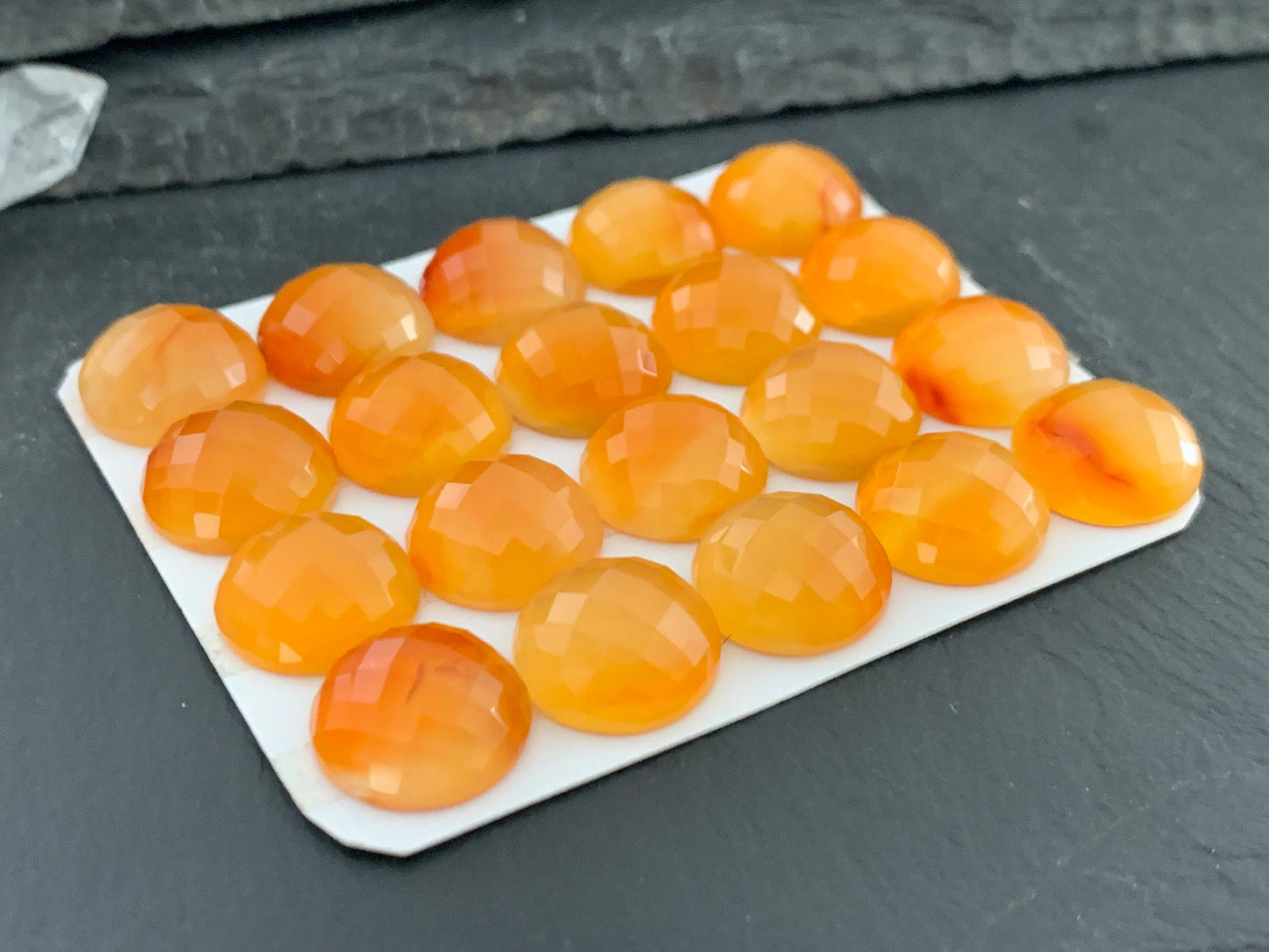 Faceted Carnelian round 13mm cabochon - Calibrated cabochons