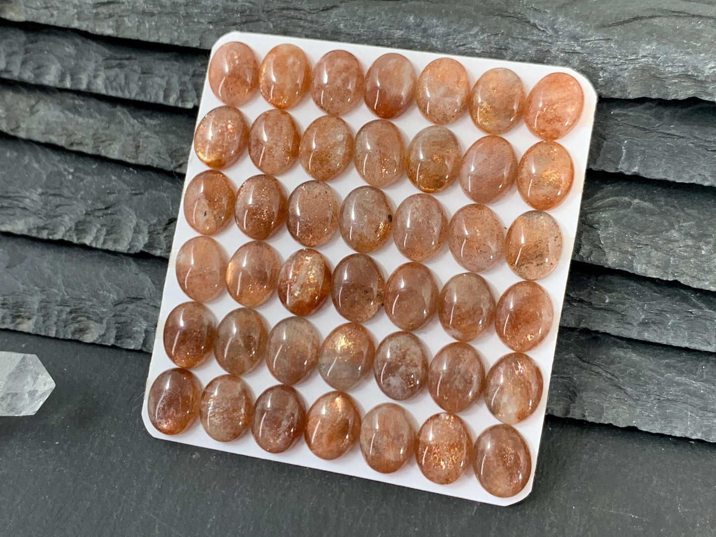 Sunstone oval 8x10mm cabochon - Calibrated cabochons