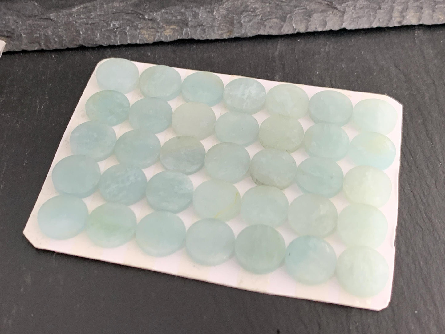 Flat Aquamarine round 10mm cabochon
