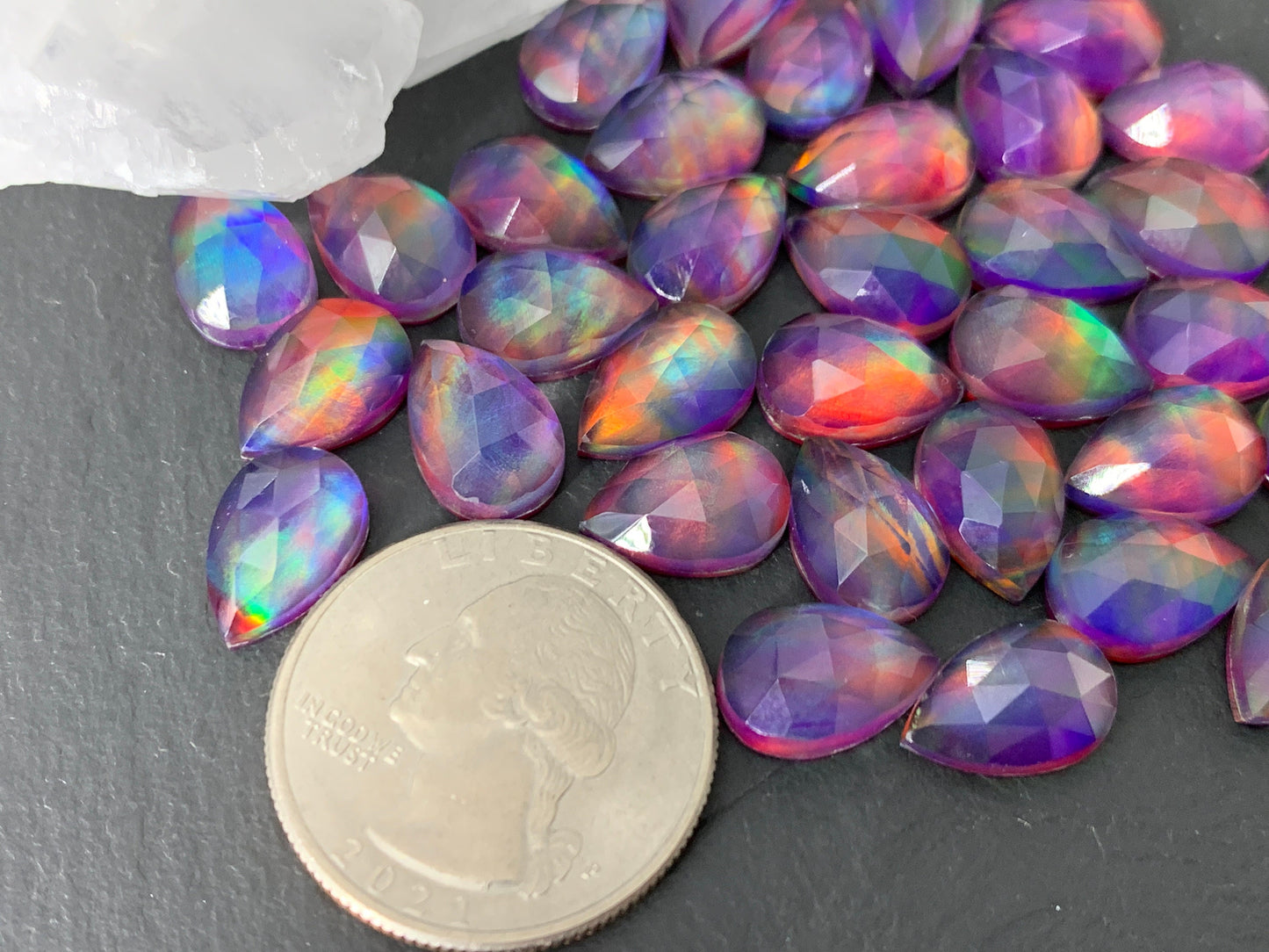 Faceted Aurora Opal pear 8x12mm cabochon - Doublet cabochons