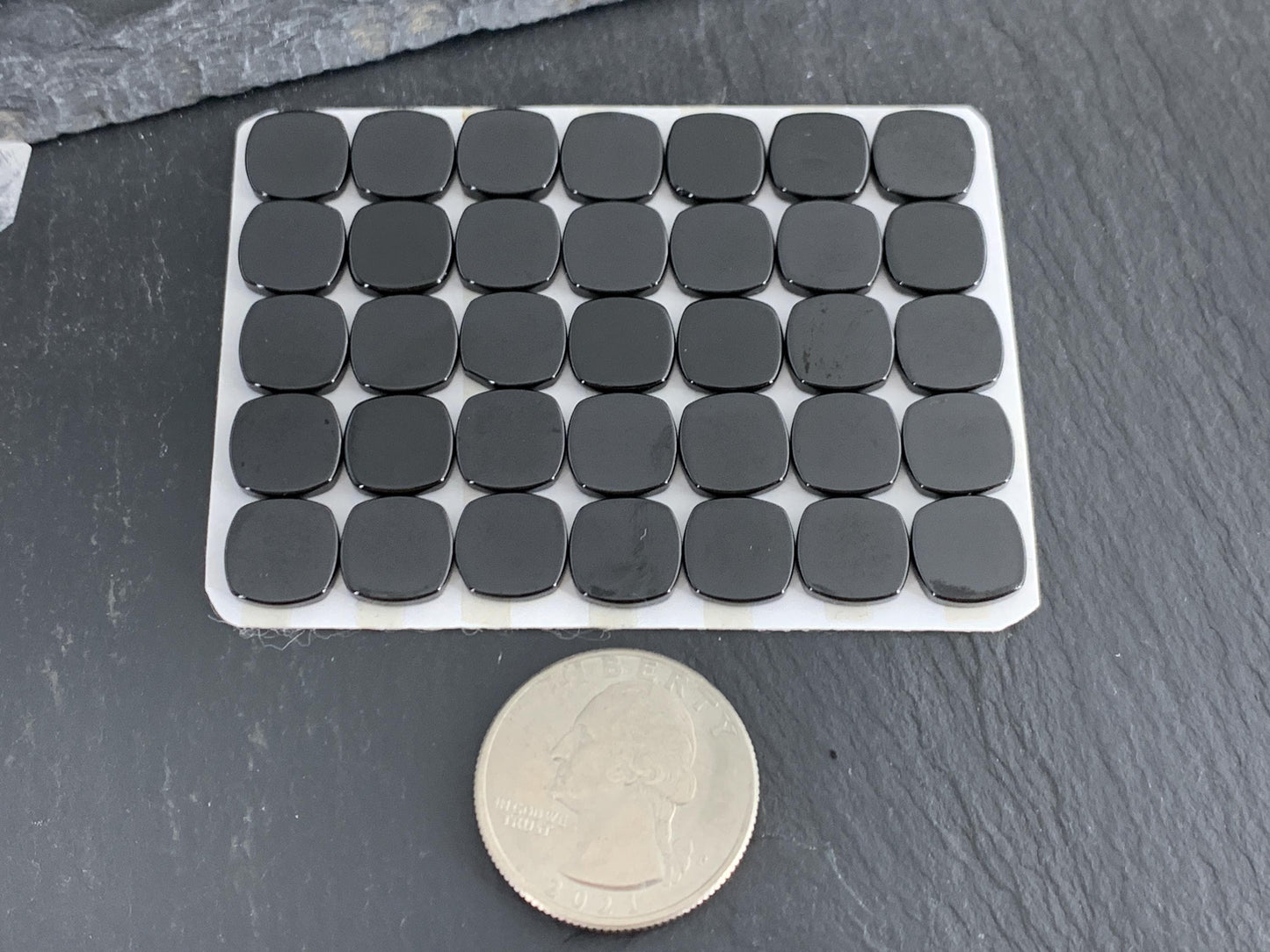 Flat Black Spinel square cushion 10mm cabochon - Calibrated cabochons