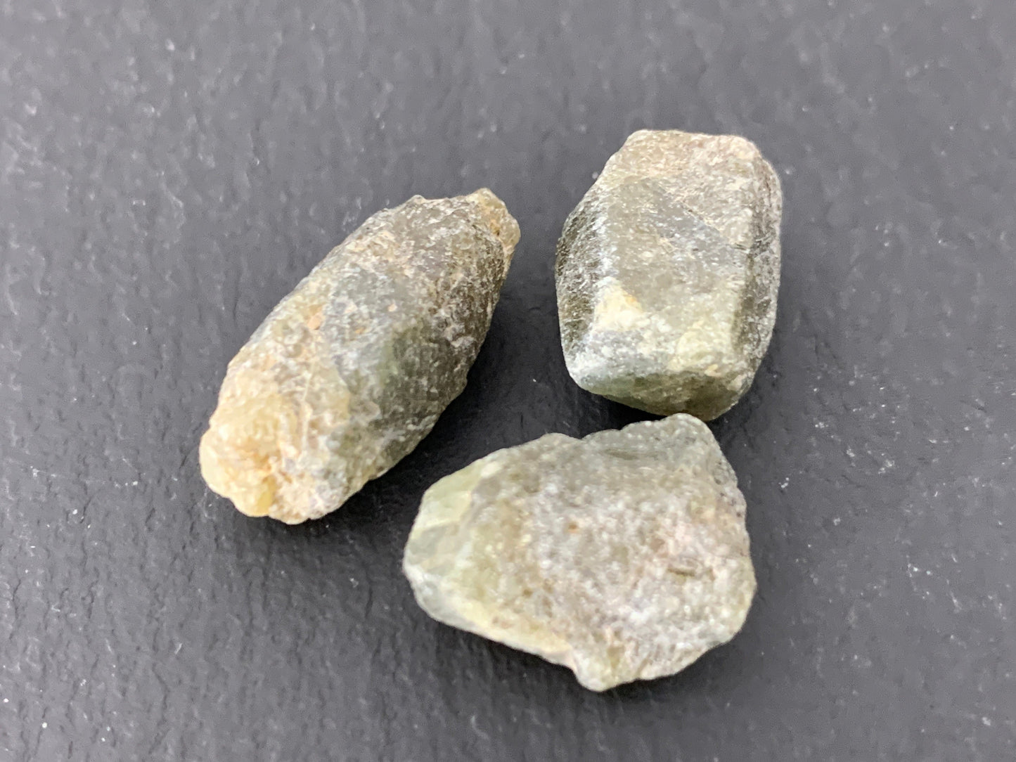 Raw Sapphire Corundum - Lot of 3 pieces - not drilled gemstone