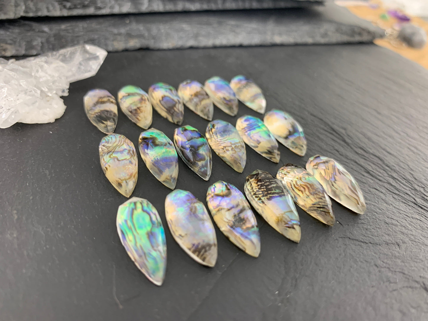 Faceted Abalone Crystal pear 10x20mm doublet cabochon