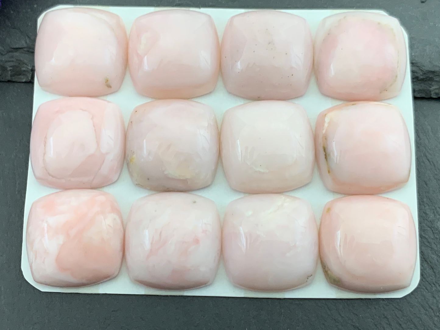 Pink Opal square cushion 20mm cabochon - Calibrated cabochons