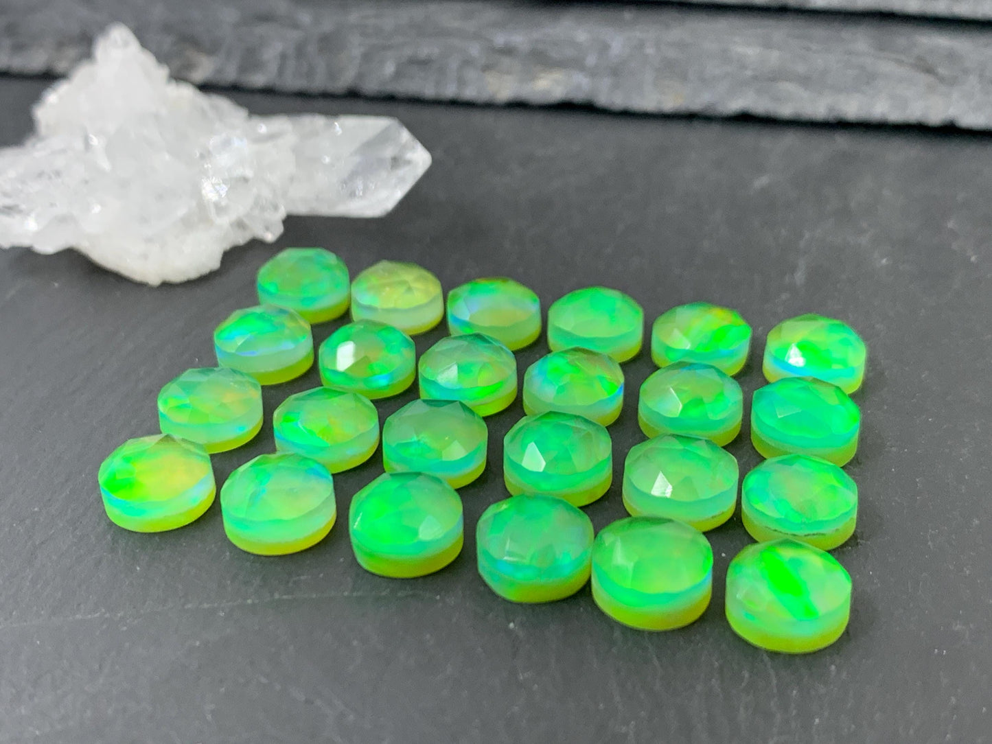 Faceted Aurora Opal round 8mm cabochon - Doublet cabochons