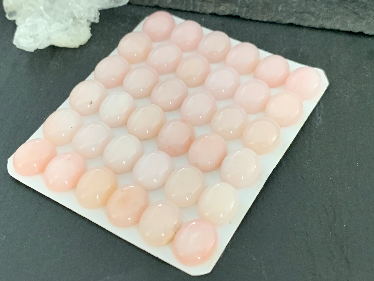 Pink Opal oval 10x12mm cabochon - Calibrated cabochons/ light pink