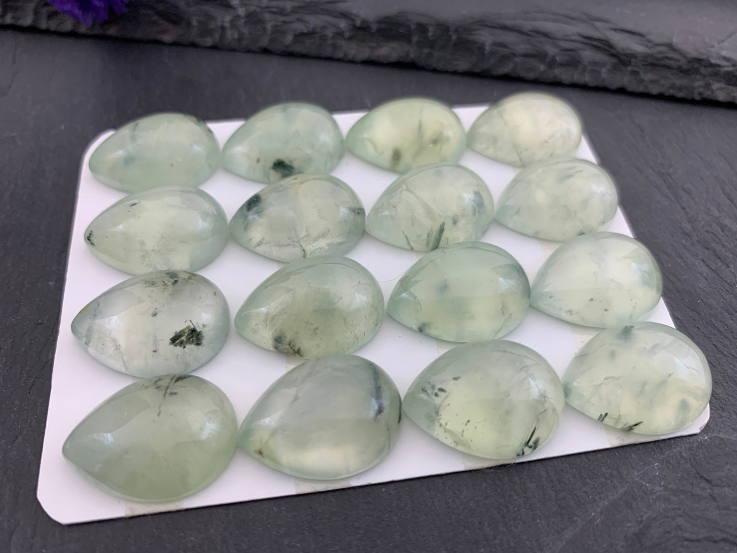 Prehnite pear 15x20mm cabochon - Calibrated cabochons