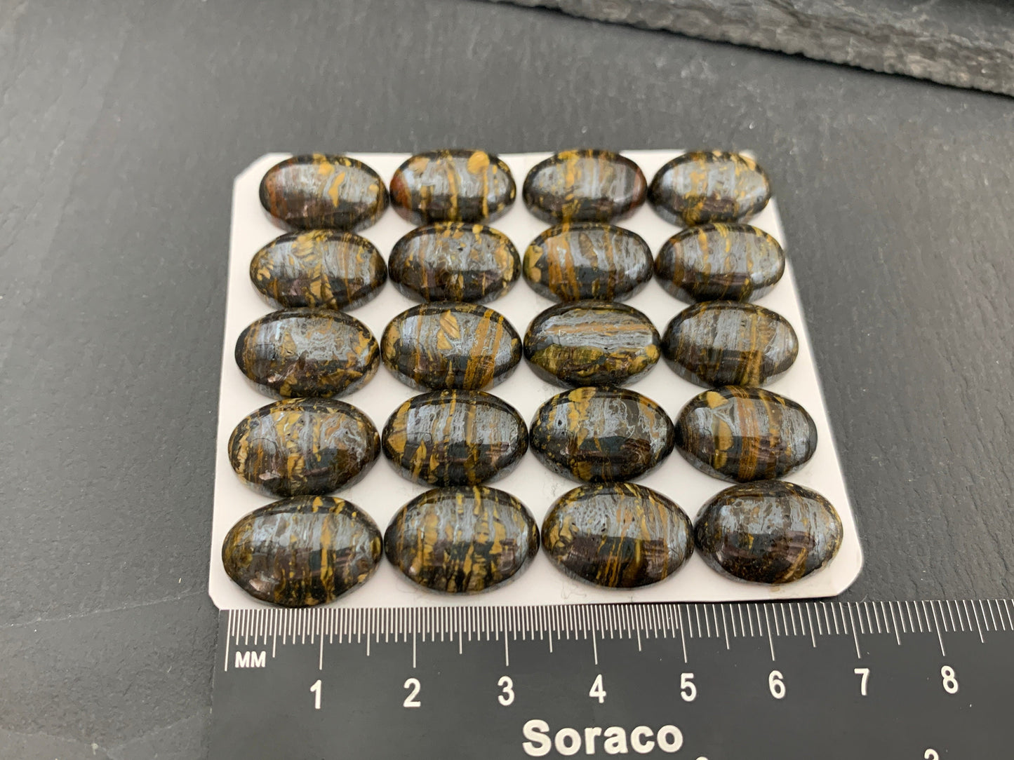 Tiger iron 13x18mm oval cabochon - Calibrated cabochons
