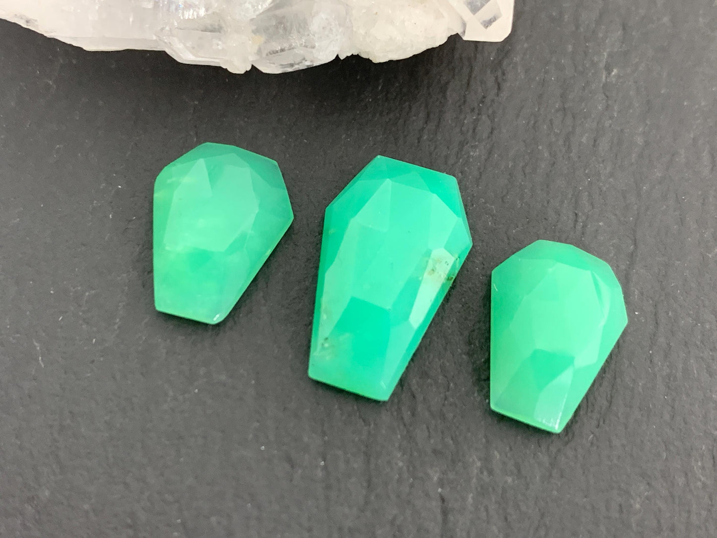 Faceted Chrysoprase Coffin 9x12mm, 10x16mm cabochon