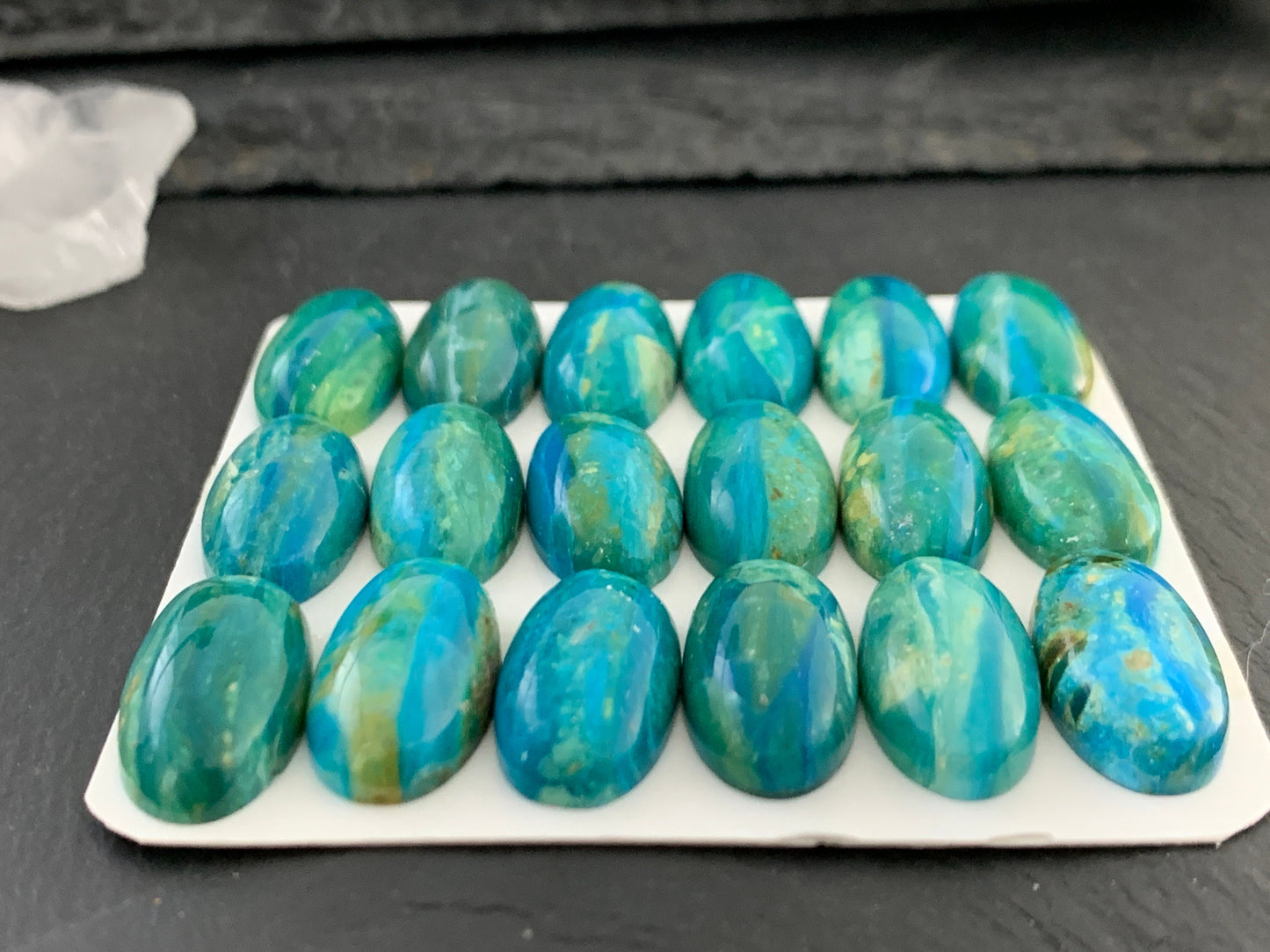 Opaline oval 10x20mm cabochon - Calibrated cabochons